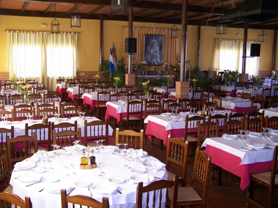 Bodegón de la Blanca Paloma · restaurante kids-friendly en Jerez de la Frontera